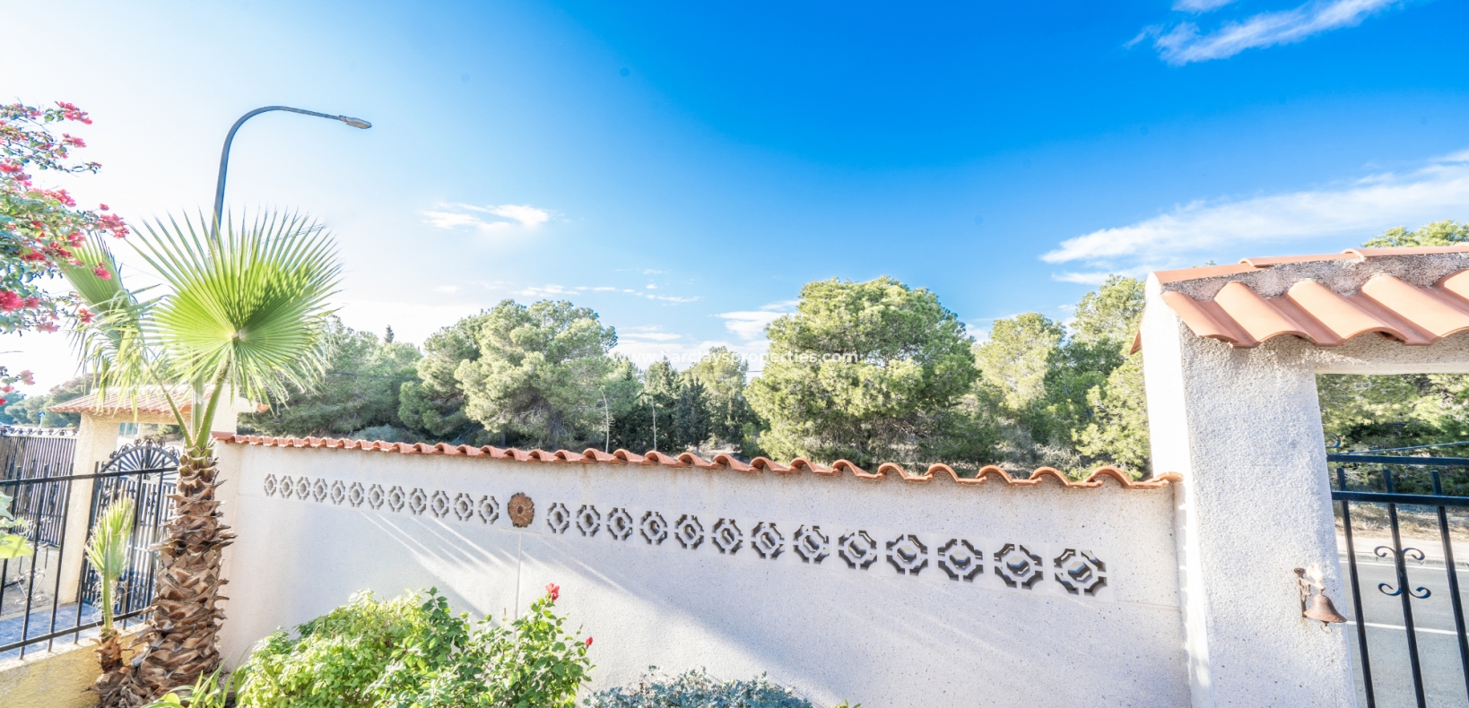 Wederverkoop - Vrijstaande Villa - Urb. La Marina