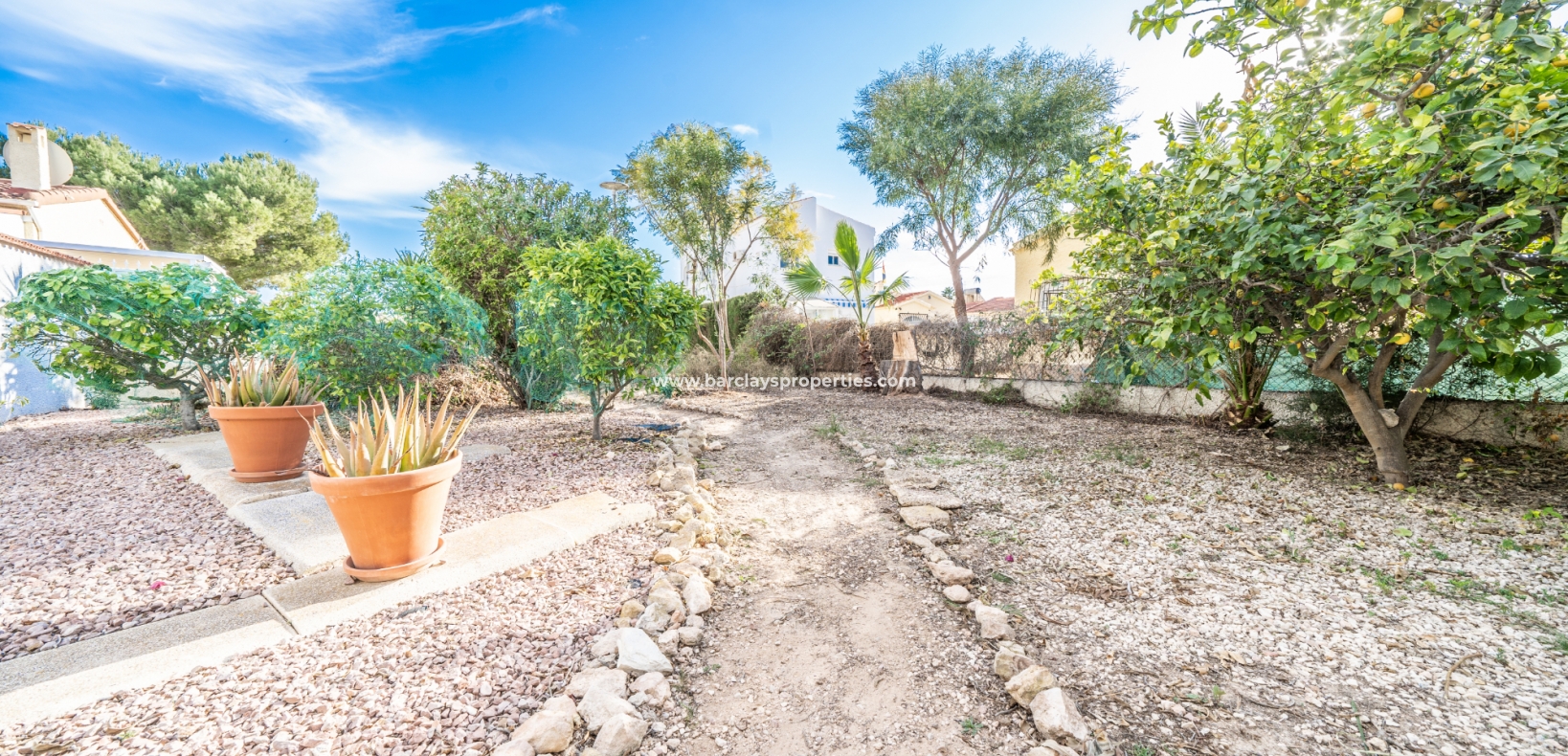 Wederverkoop - Vrijstaande Villa - Urb. La Marina