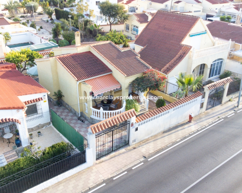 Wederverkoop - Vrijstaande Villa - Urb. La Marina