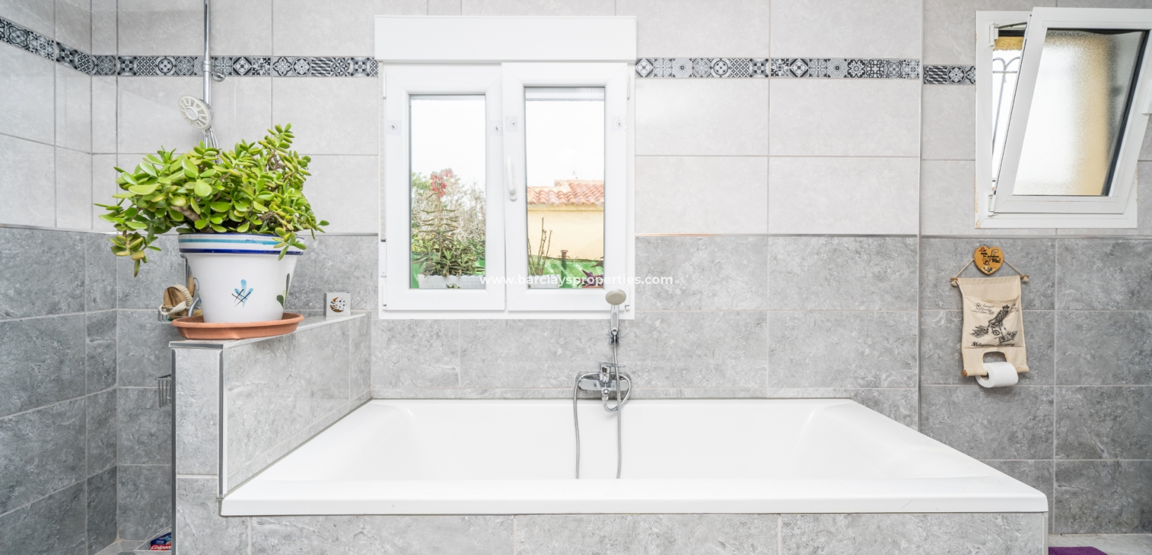 Wederverkoop - Vrijstaande Villa - Urb. La Marina