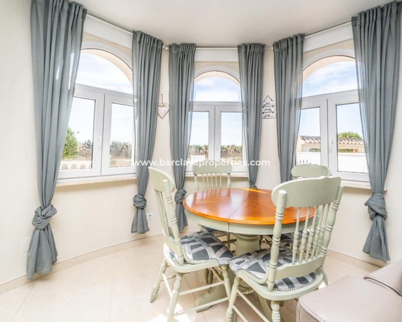 Wederverkoop - Vrijstaande Villa - Urb. La Marina