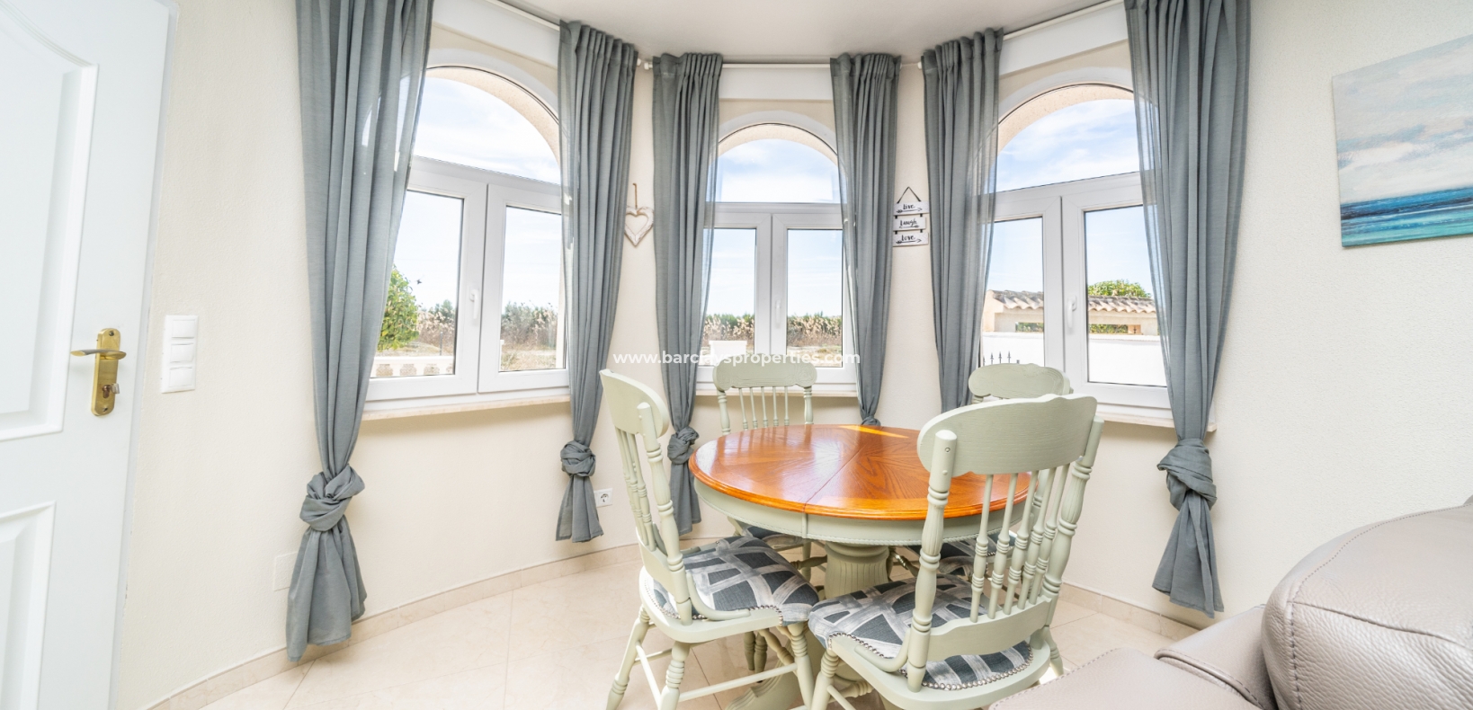 Wederverkoop - Vrijstaande Villa - Urb. La Marina