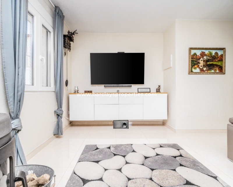 Wederverkoop - Vrijstaande Villa - Urb. La Marina