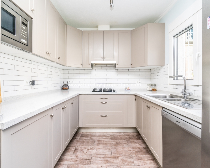 Wederverkoop - Vrijstaande Villa - Urb. La Marina