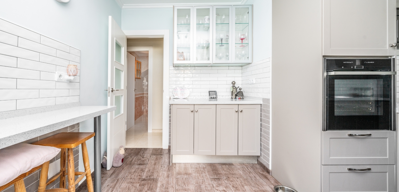 Wederverkoop - Vrijstaande Villa - Urb. La Marina