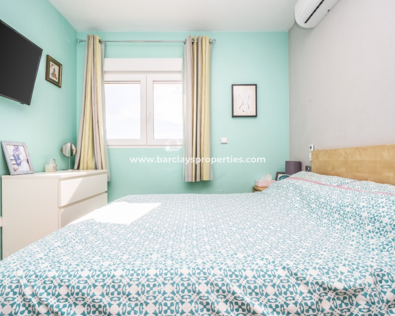 Wederverkoop - Vrijstaande Villa - Urb. La Marina