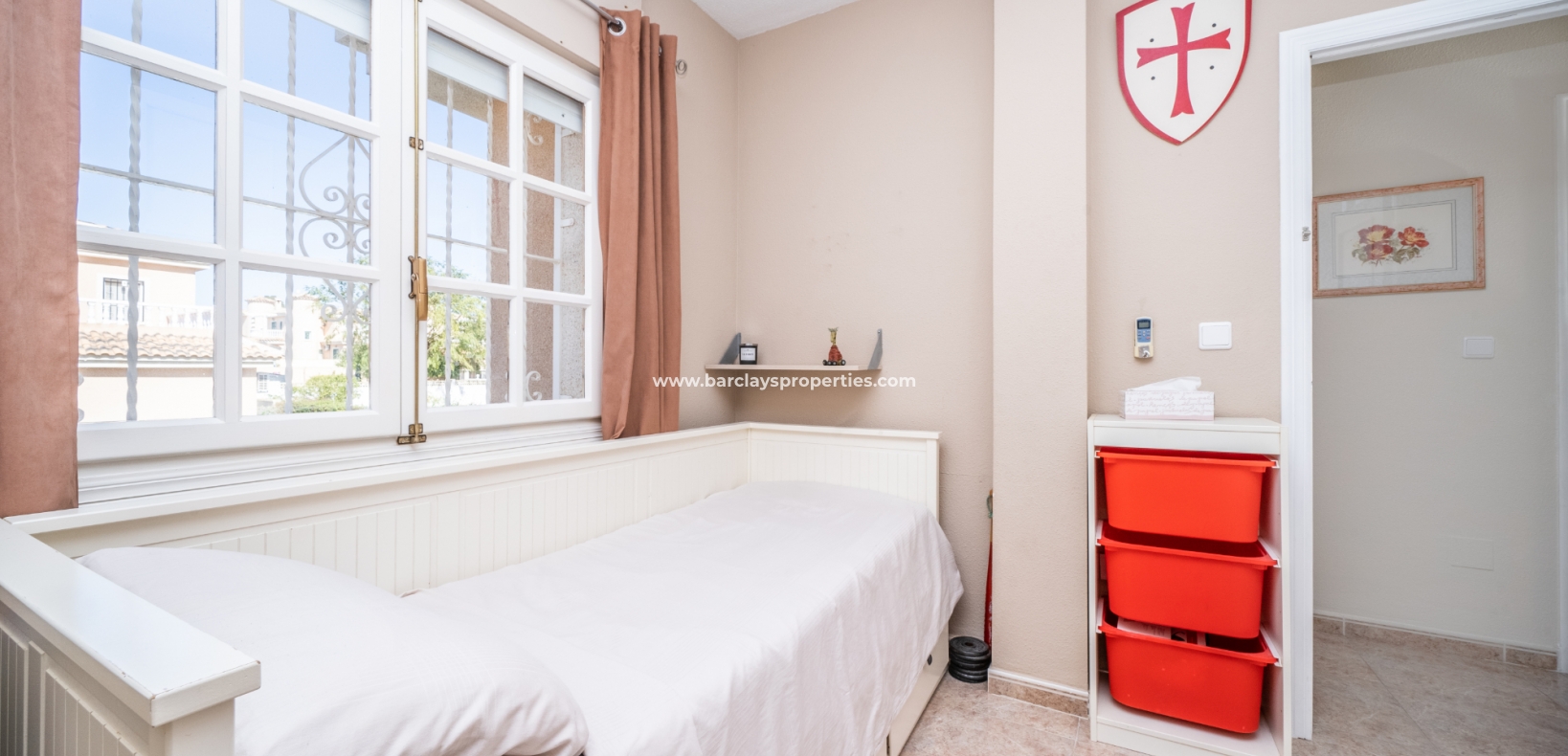 Wederverkoop - Vrijstaande Villa - Urb. La Marina