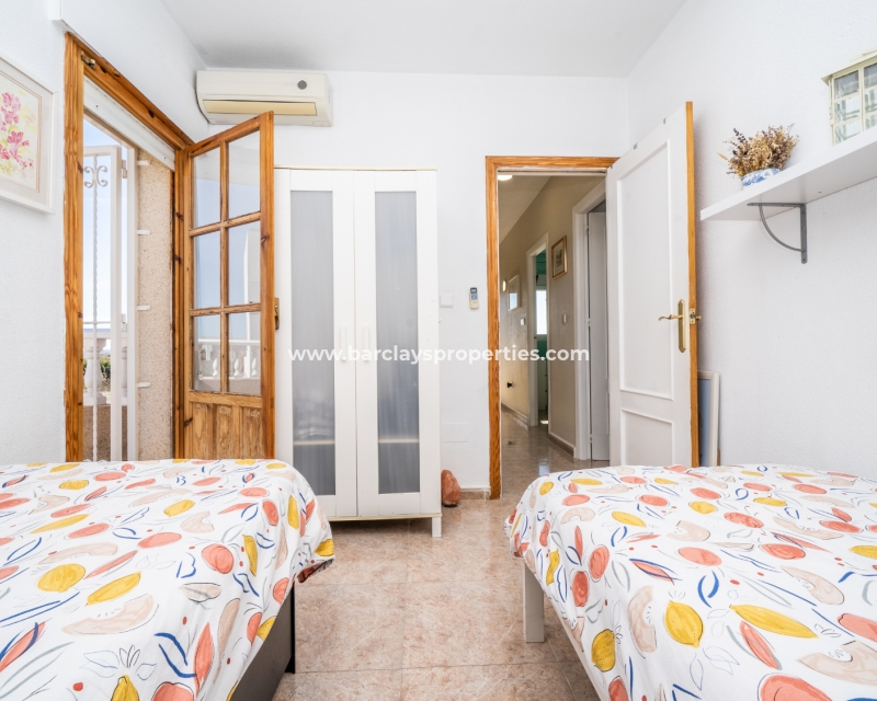 Wederverkoop - Vrijstaande Villa - Urb. La Marina