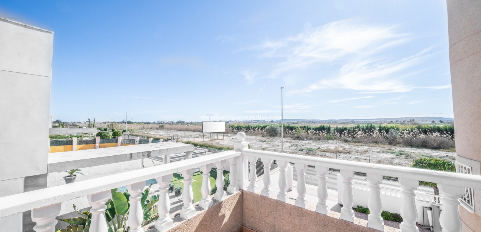 Wederverkoop - Vrijstaande Villa - Urb. La Marina