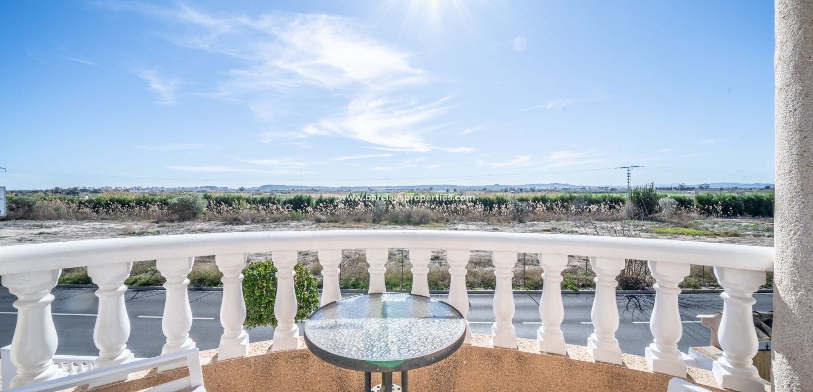 Wederverkoop - Vrijstaande Villa - Urb. La Marina