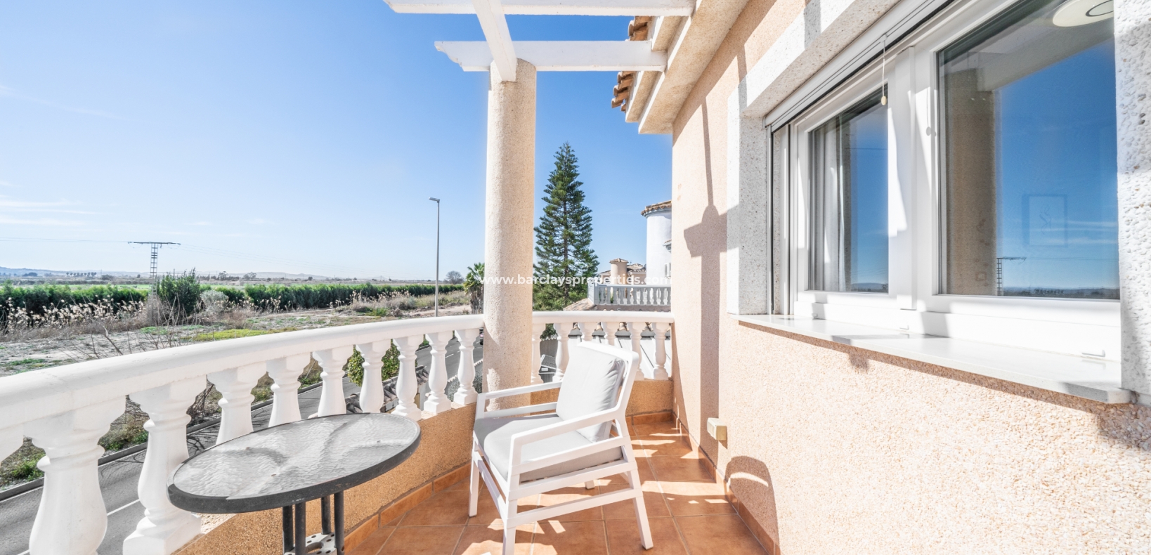 Wederverkoop - Vrijstaande Villa - Urb. La Marina