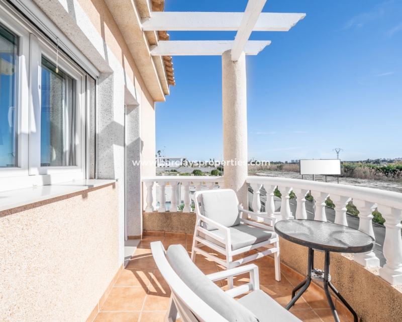 Wederverkoop - Vrijstaande Villa - Urb. La Marina