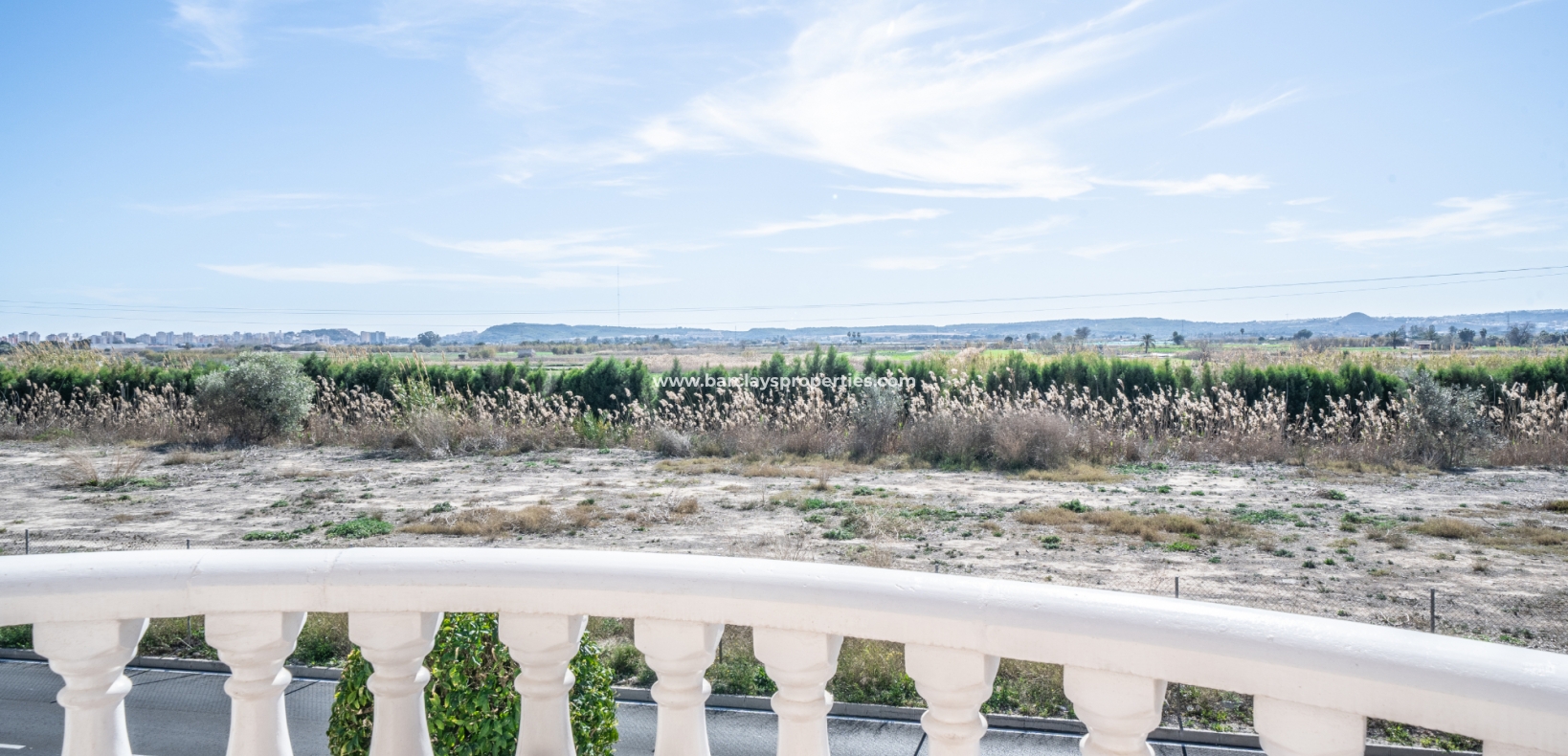 Wederverkoop - Vrijstaande Villa - Urb. La Marina