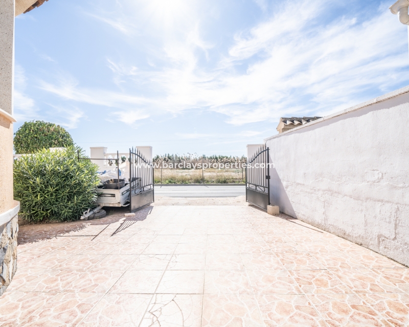 Wederverkoop - Vrijstaande Villa - Urb. La Marina