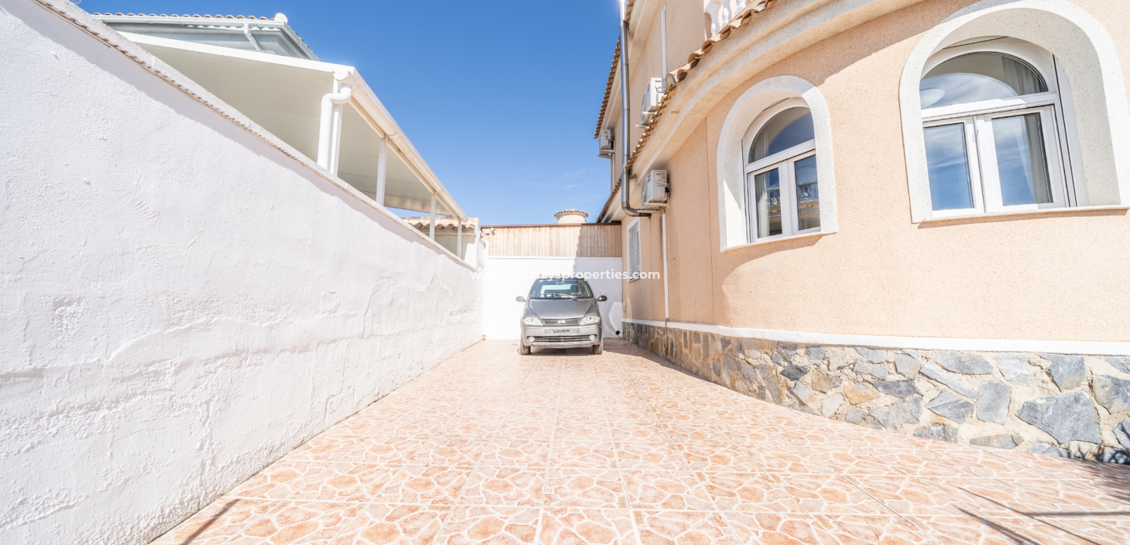 Wederverkoop - Vrijstaande Villa - Urb. La Marina