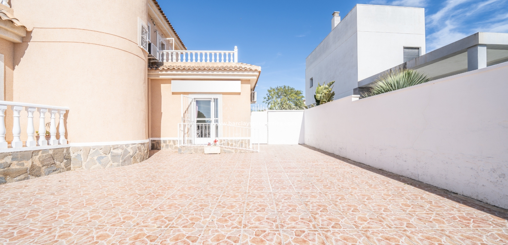 Wederverkoop - Vrijstaande Villa - Urb. La Marina