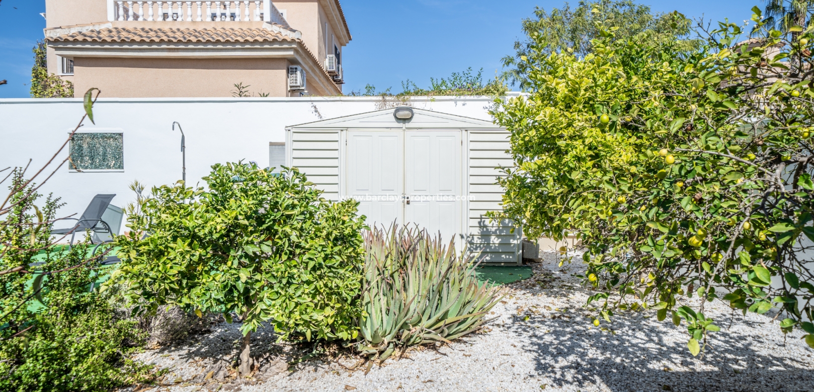 Wederverkoop - Vrijstaande Villa - Urb. La Marina