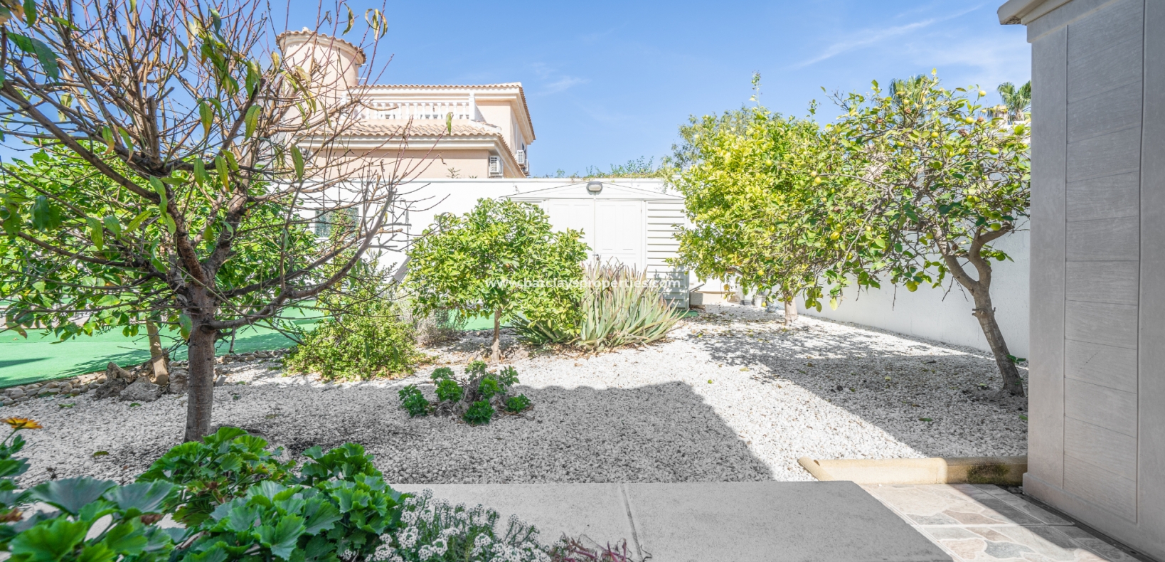 Wederverkoop - Vrijstaande Villa - Urb. La Marina