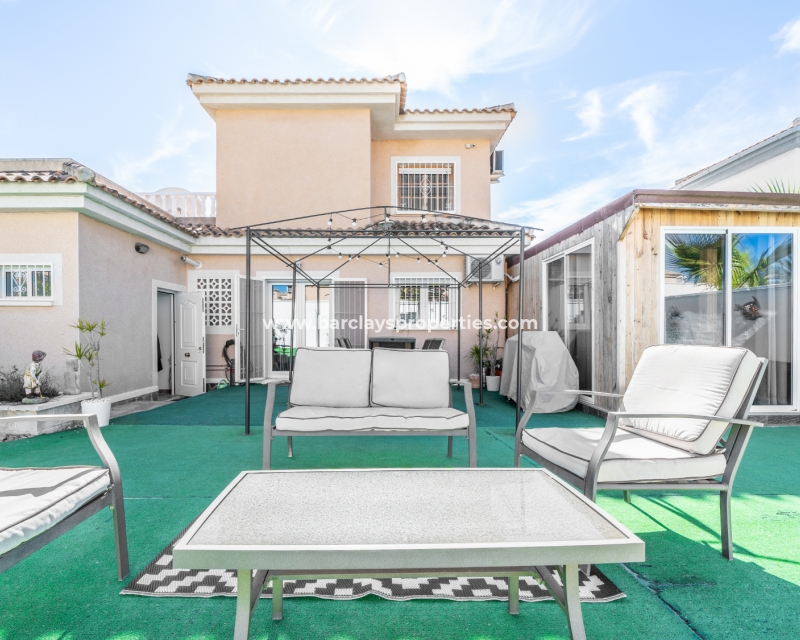 Wederverkoop - Vrijstaande Villa - Urb. La Marina