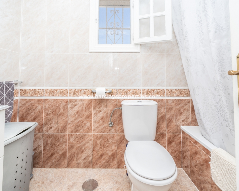 Wederverkoop - Vrijstaande Villa - Urb. La Marina