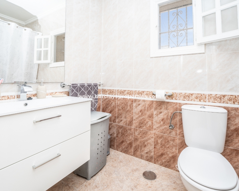 Wederverkoop - Vrijstaande Villa - Urb. La Marina