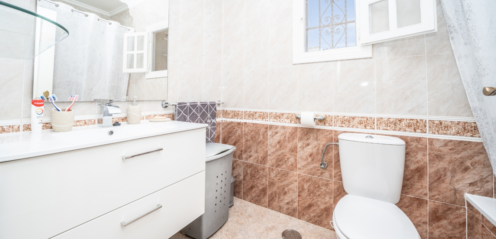 Wederverkoop - Vrijstaande Villa - Urb. La Marina