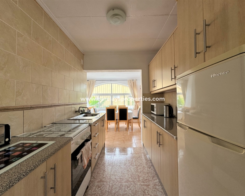 Wederverkoop - Vrijstaande Villa - Urb. La Marina