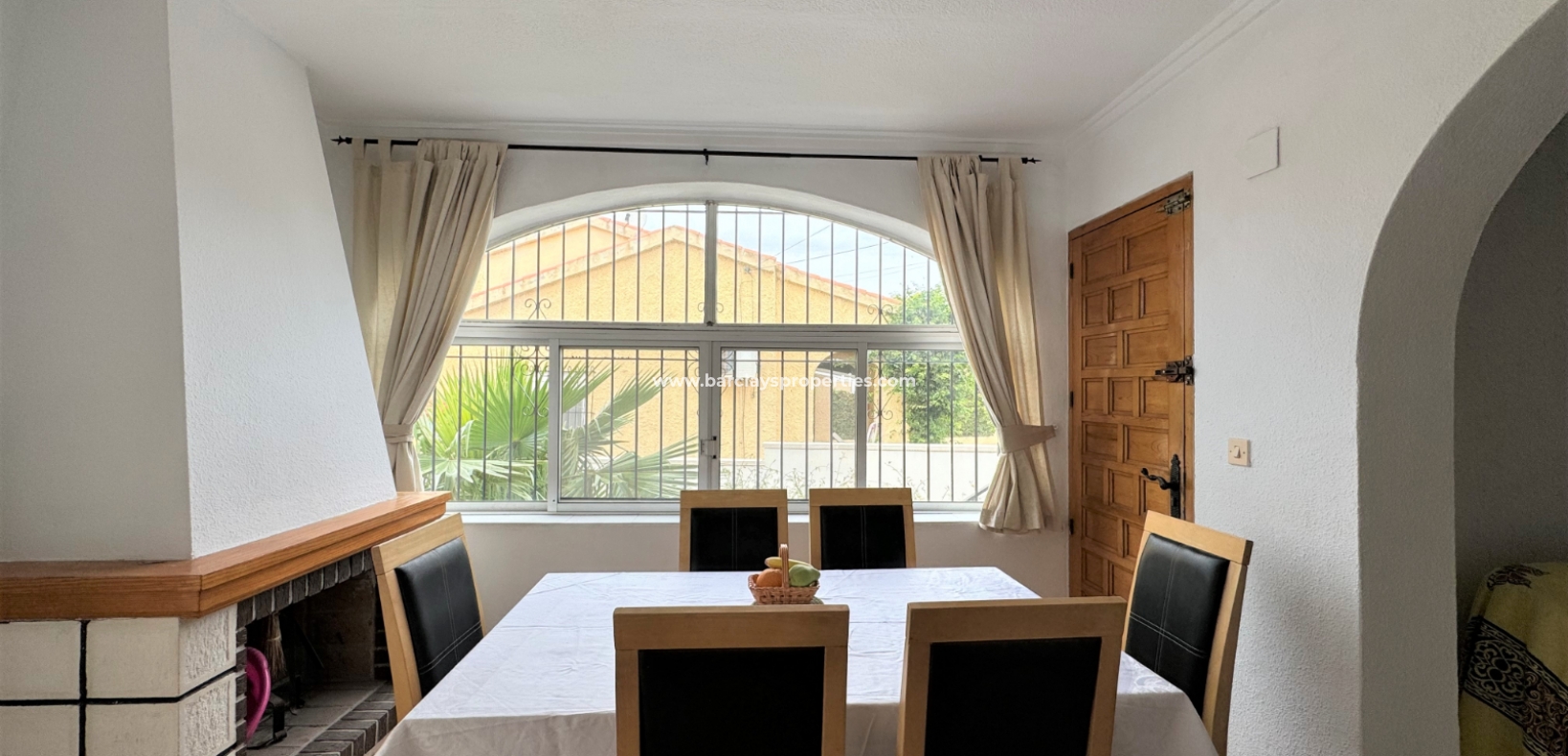 Wederverkoop - Vrijstaande Villa - Urb. La Marina