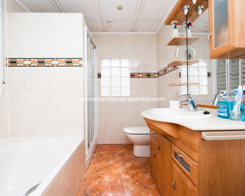 Wederverkoop - Vrijstaande Villa - Urb. La Marina