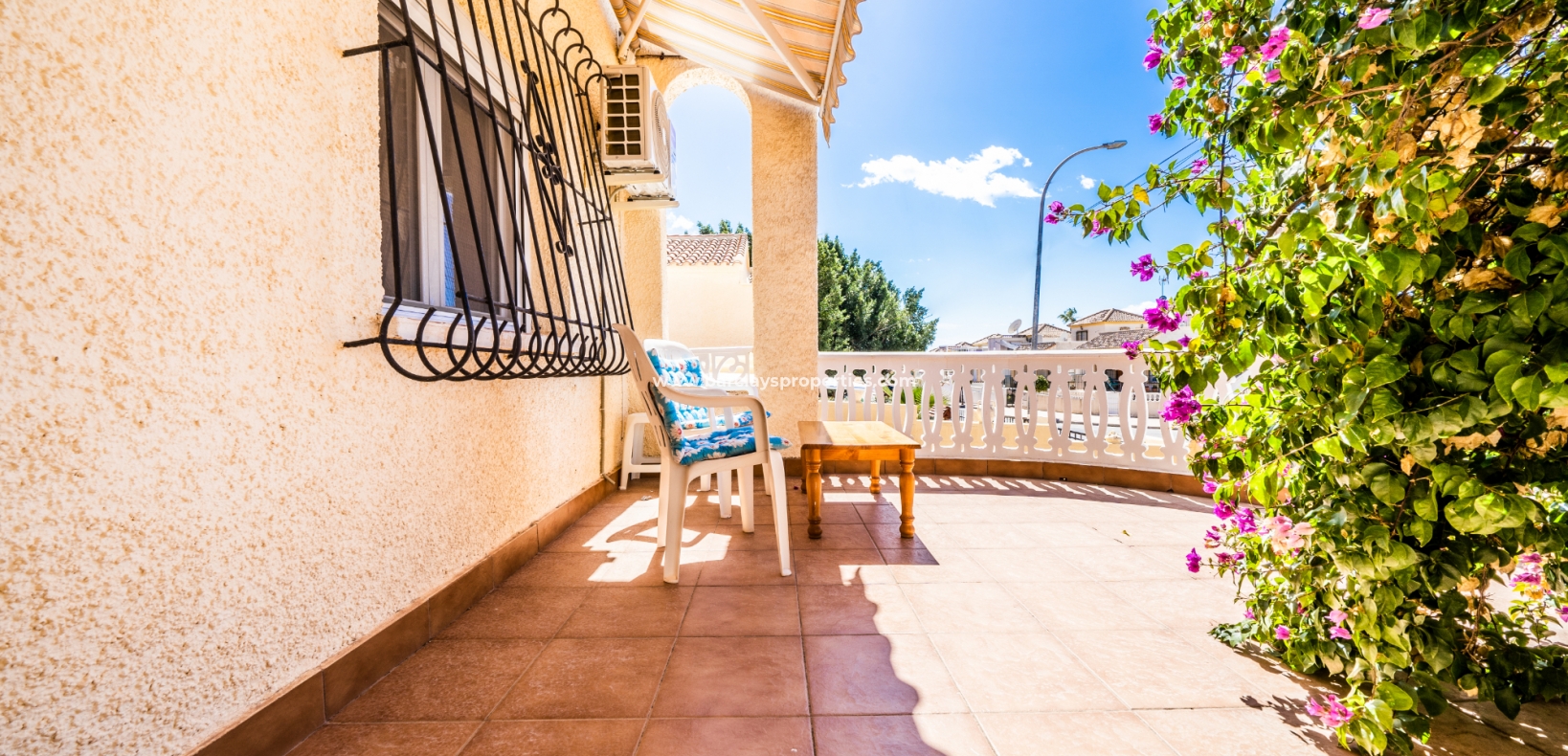 Wederverkoop - Vrijstaande Villa - Urb. La Marina