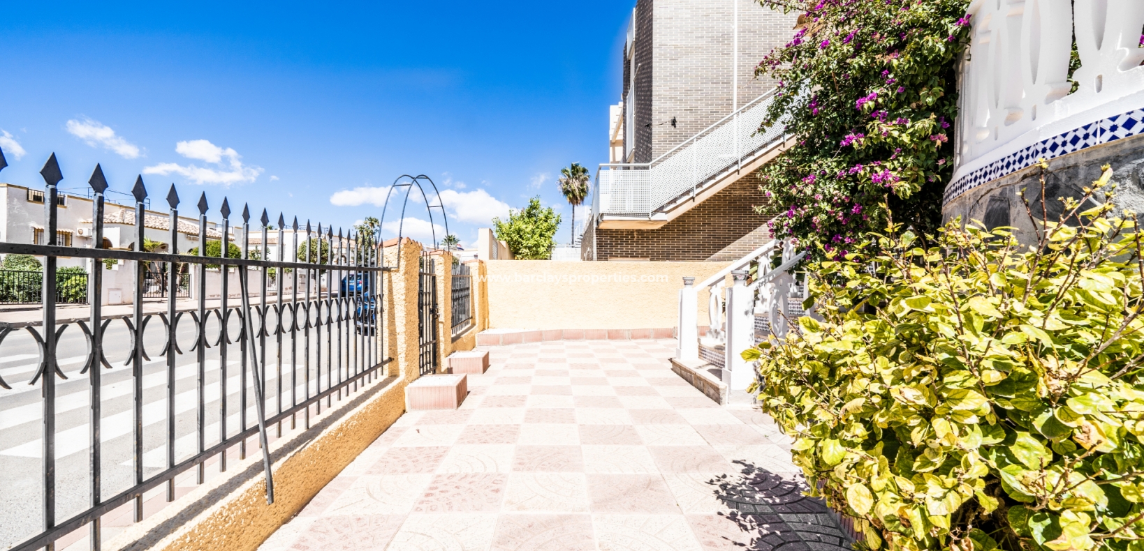 Wederverkoop - Vrijstaande Villa - Urb. La Marina