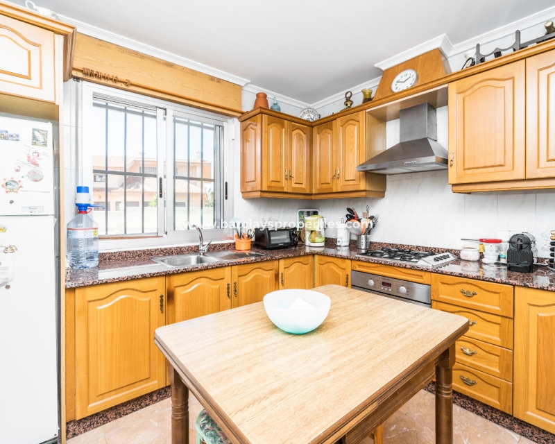 Wederverkoop - Vrijstaande Villa - Urb. La Marina