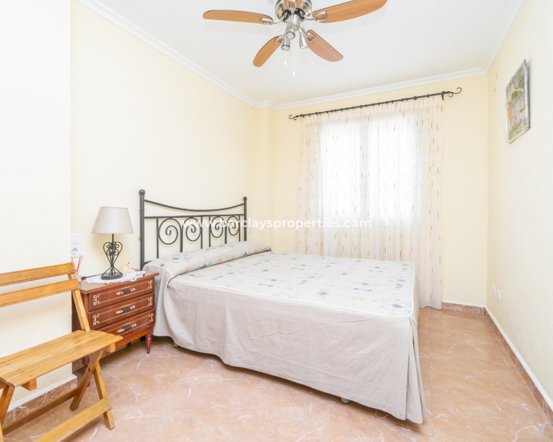 Wederverkoop - Vrijstaande Villa - Urb. La Marina