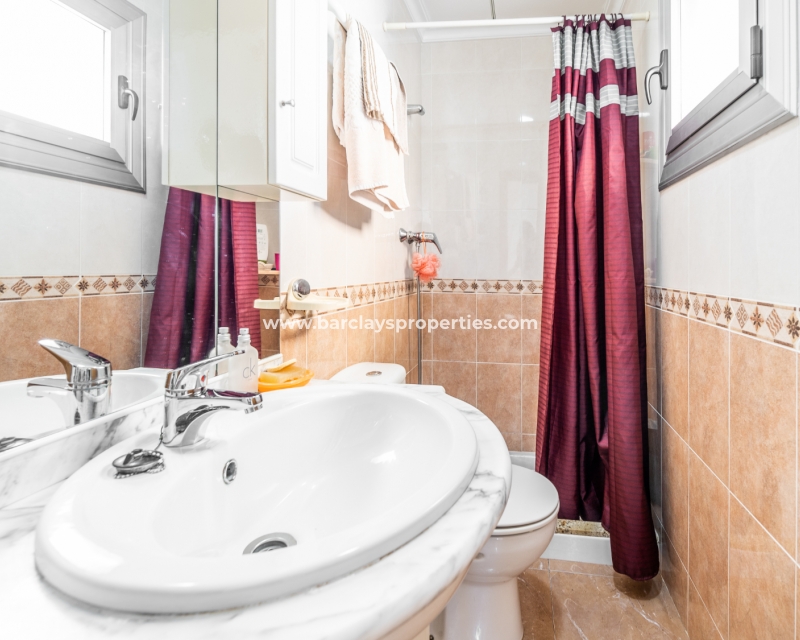 Wederverkoop - Vrijstaande Villa - Urb. La Marina