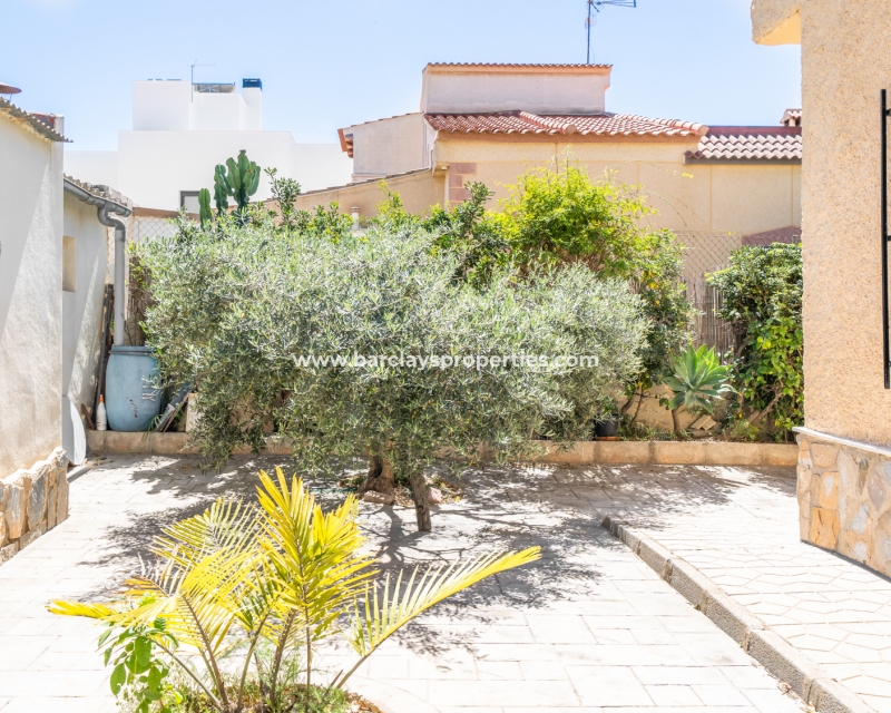 Wederverkoop - Vrijstaande Villa - Urb. La Marina