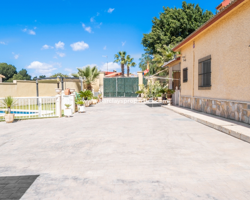 Wederverkoop - Vrijstaande Villa - Urb. La Marina