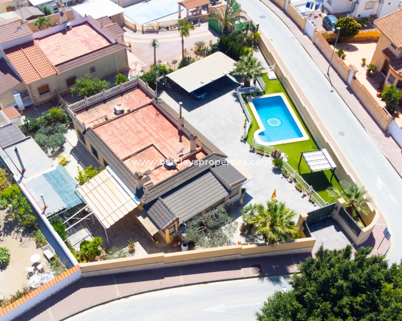 Wederverkoop - Vrijstaande Villa - Urb. La Marina