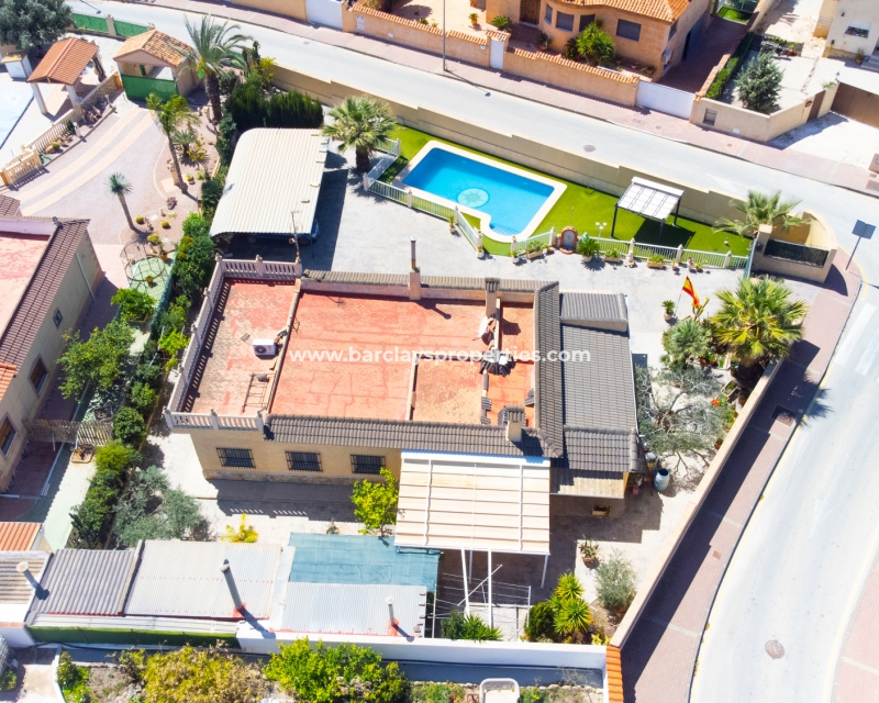 Wederverkoop - Vrijstaande Villa - Urb. La Marina