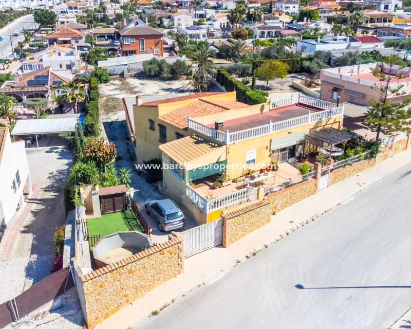 Wederverkoop - Vrijstaande Villa - Urb. La Marina