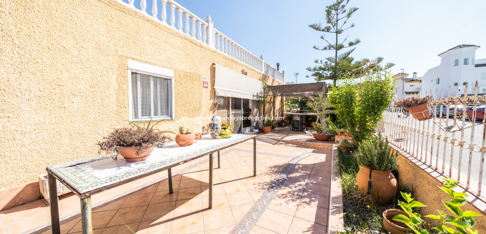 Wederverkoop - Vrijstaande Villa - Urb. La Marina