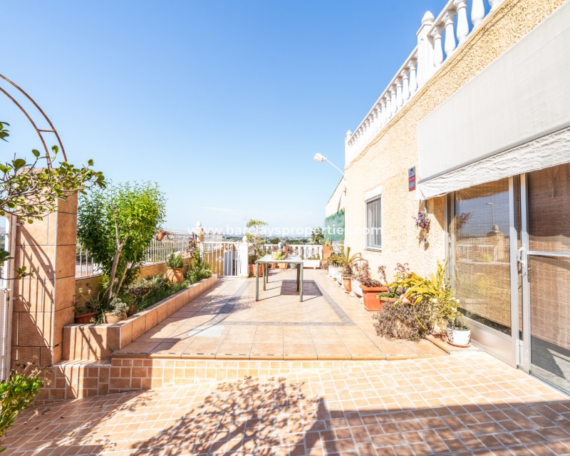 Wederverkoop - Vrijstaande Villa - Urb. La Marina