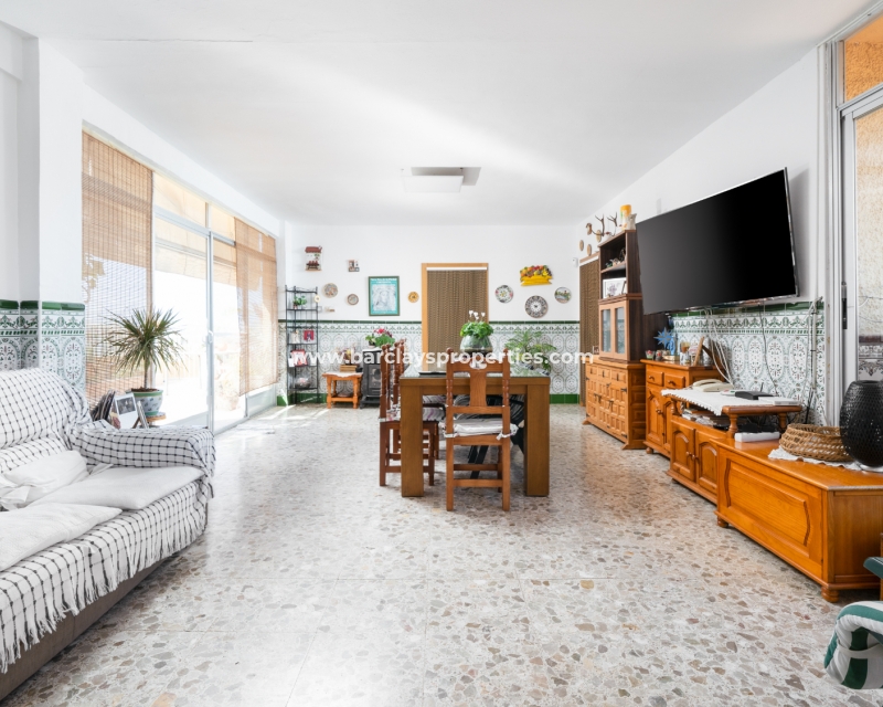 Wederverkoop - Vrijstaande Villa - Urb. La Marina