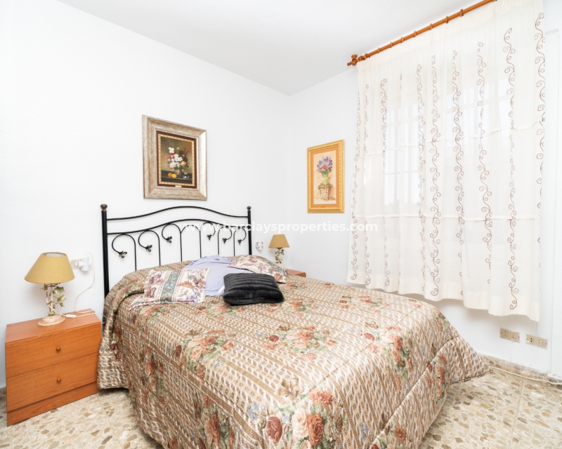 Wederverkoop - Vrijstaande Villa - Urb. La Marina