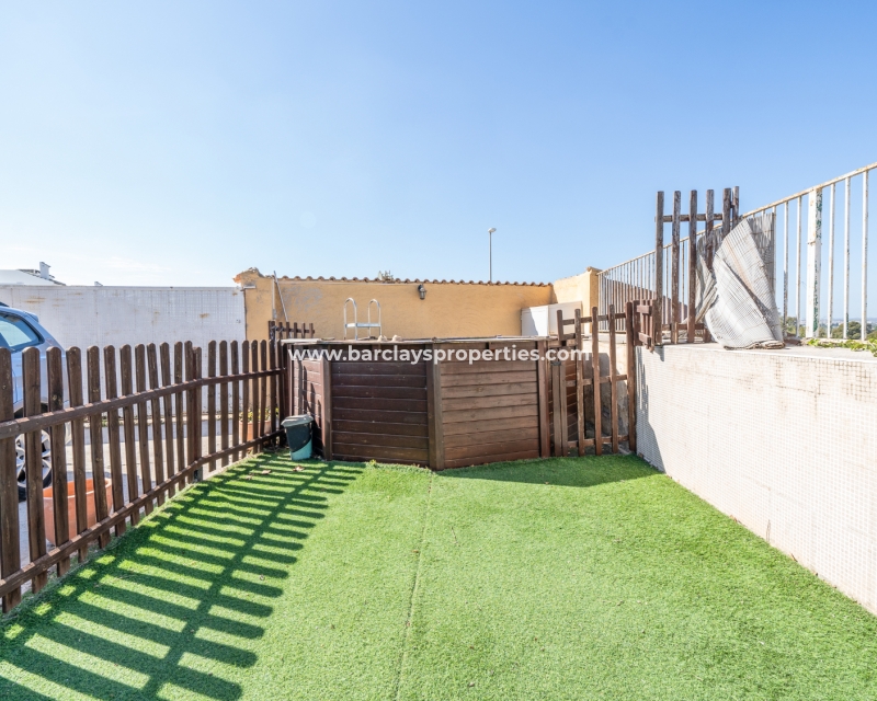 Wederverkoop - Vrijstaande Villa - Urb. La Marina