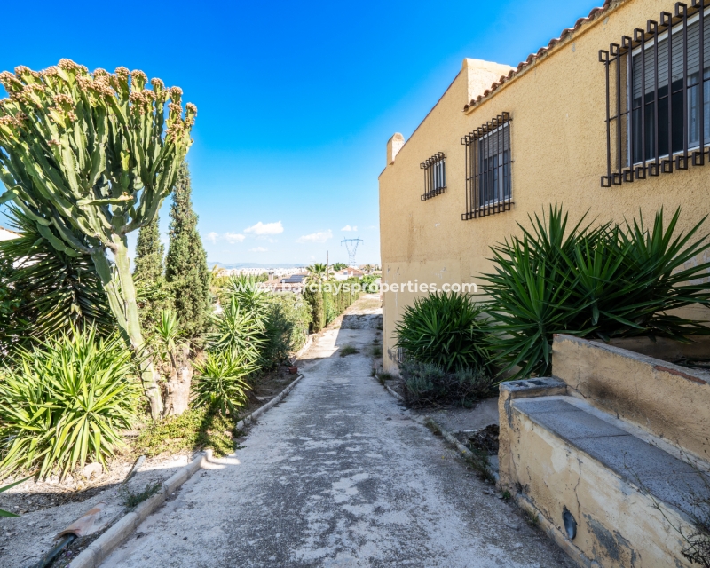 Wederverkoop - Vrijstaande Villa - Urb. La Marina