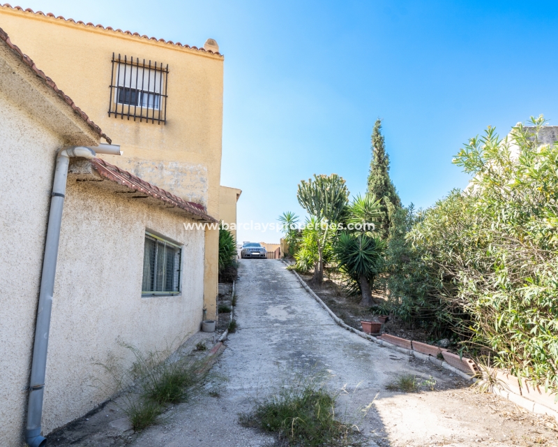 Wederverkoop - Vrijstaande Villa - Urb. La Marina