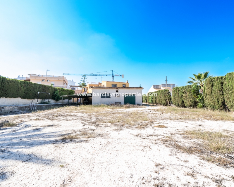 Wederverkoop - Vrijstaande Villa - Urb. La Marina