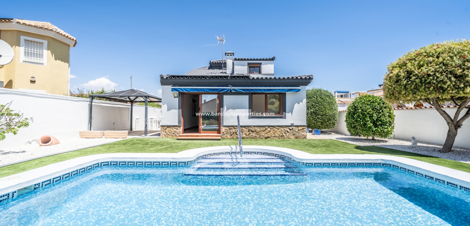 Wederverkoop - Vrijstaande Villa - Urb. La Marina