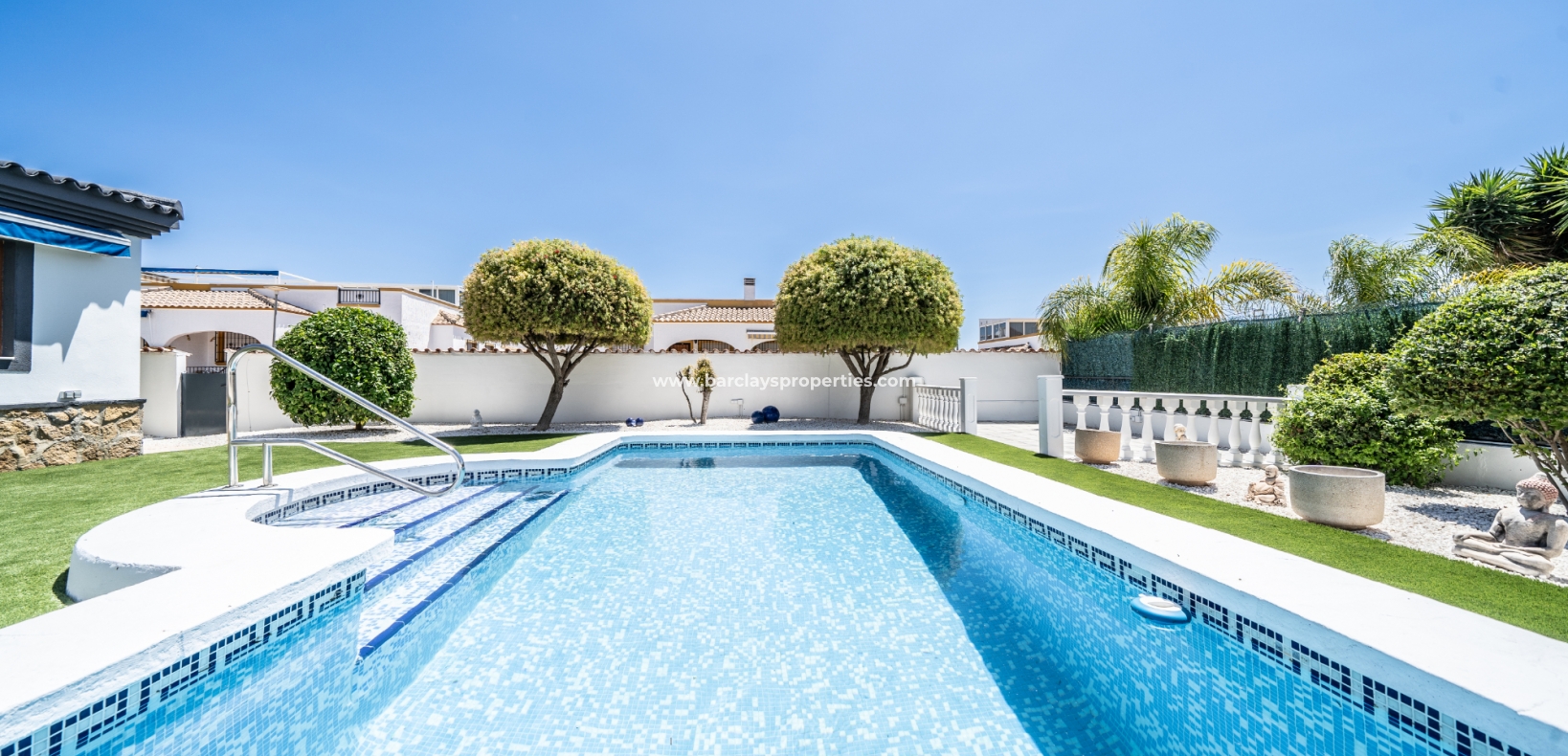 Wederverkoop - Vrijstaande Villa - Urb. La Marina