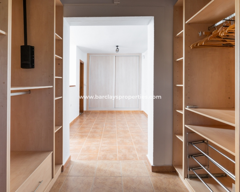 Wederverkoop - Vrijstaande Villa - Urb. La Marina